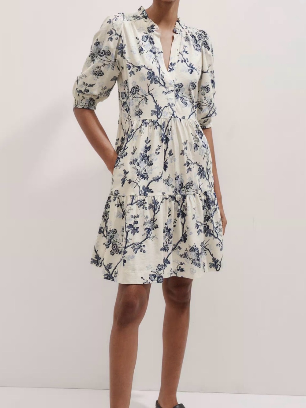 ME+EM Women's Cream Modern Botanical Print Tiered Short Dress | Size 8